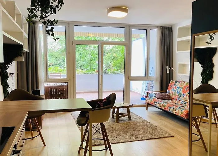 Designer City Studio W/Xl Balcony